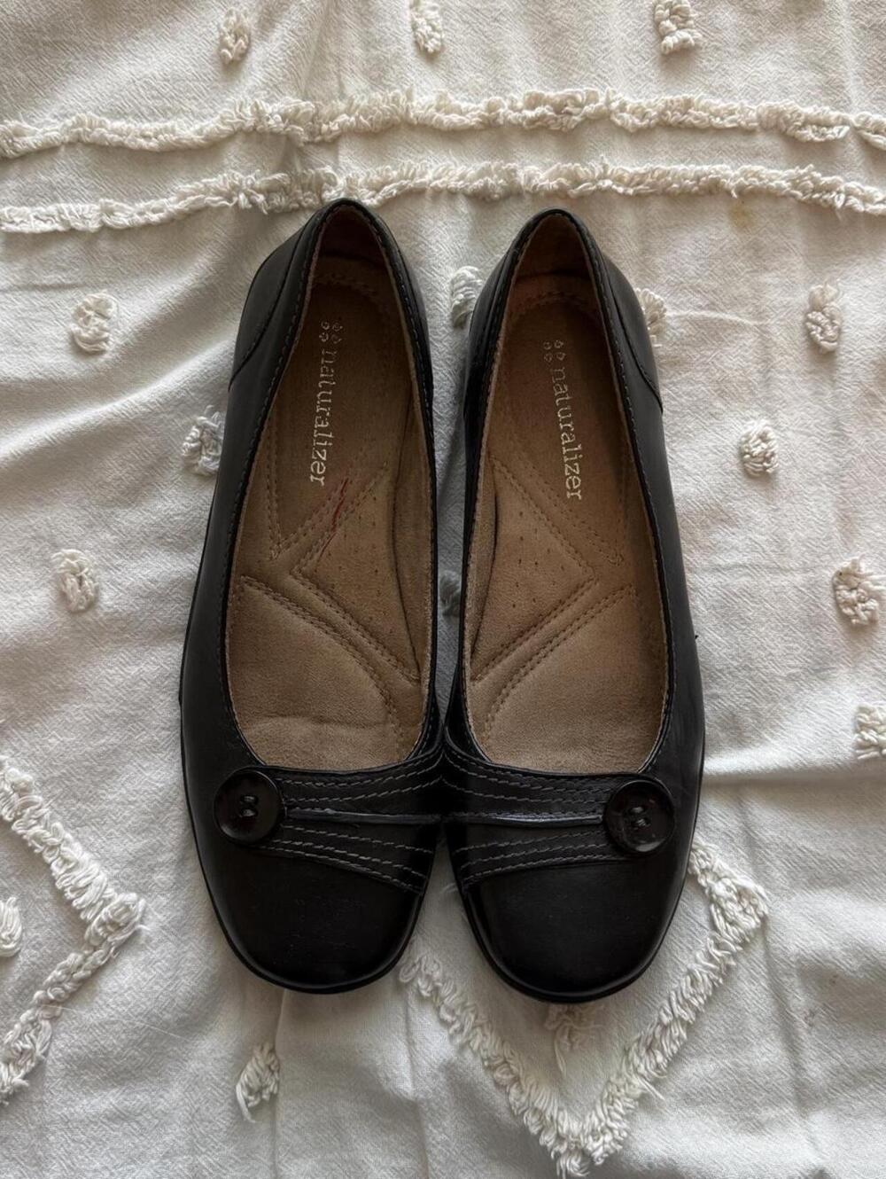Naturalizer Black Square Toe Ballet Flats Narrow Fit